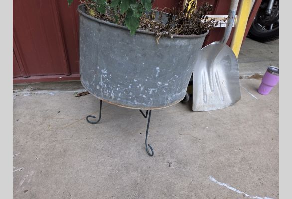 Auction listing photo
