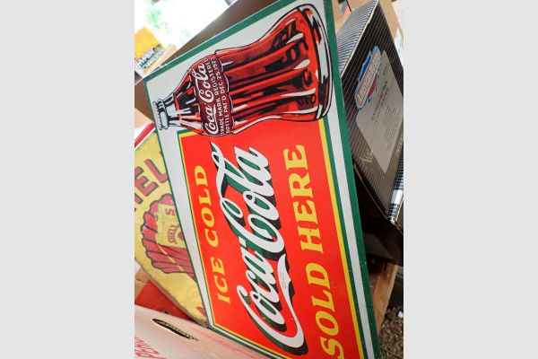 Auction listing photo
