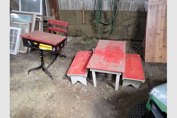 Auction listing photo