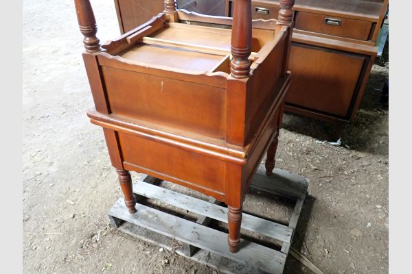 Auction listing photo
