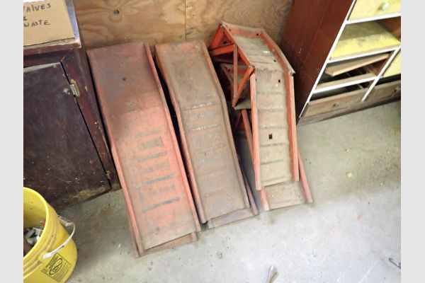 Auction listing photo