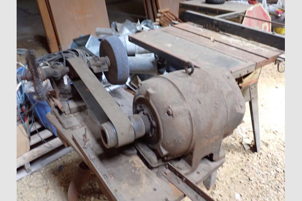 Auction listing photo