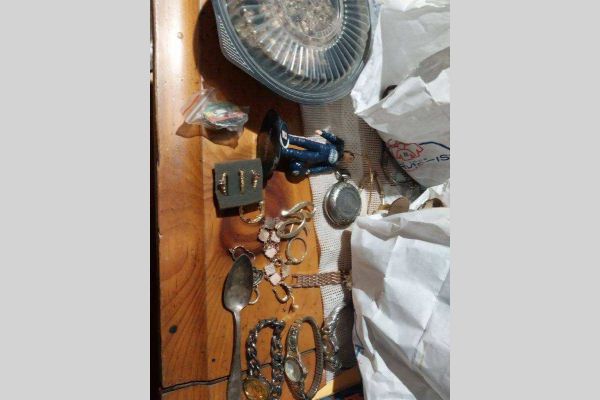 Auction listing photo