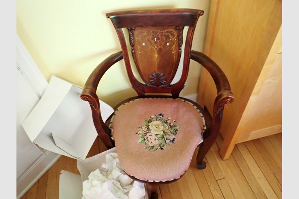 Auction listing photo