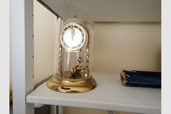 Auction listing photo
