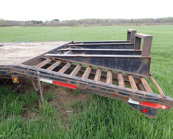 Auction listing photo