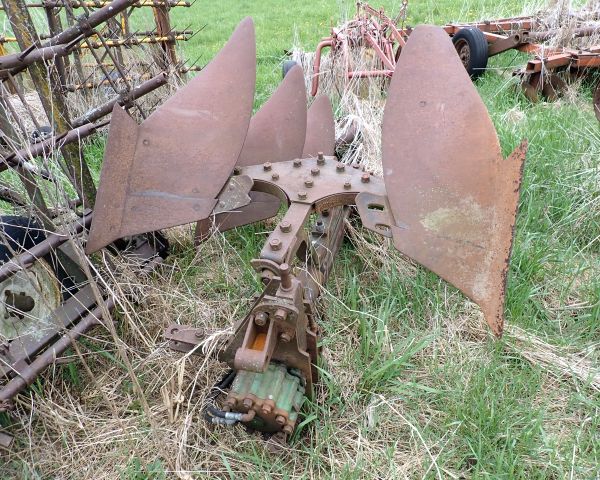 Auction listing photo