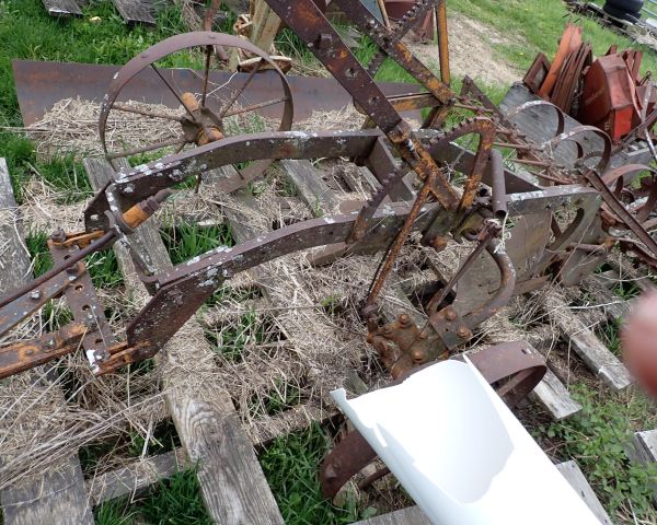 Auction listing photo