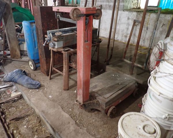 Auction listing photo