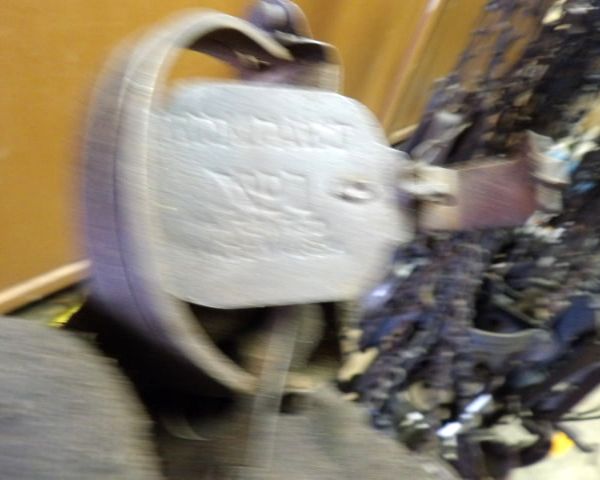 auction image