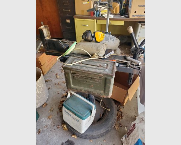 auction image