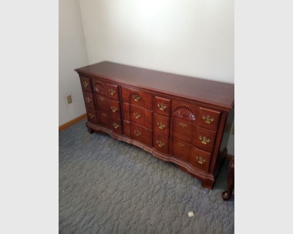 auction image