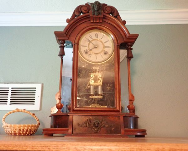 Auction listing photo