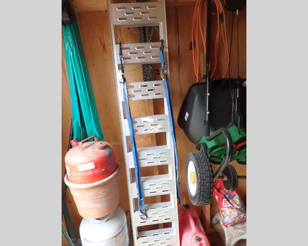 Auction listing photo
