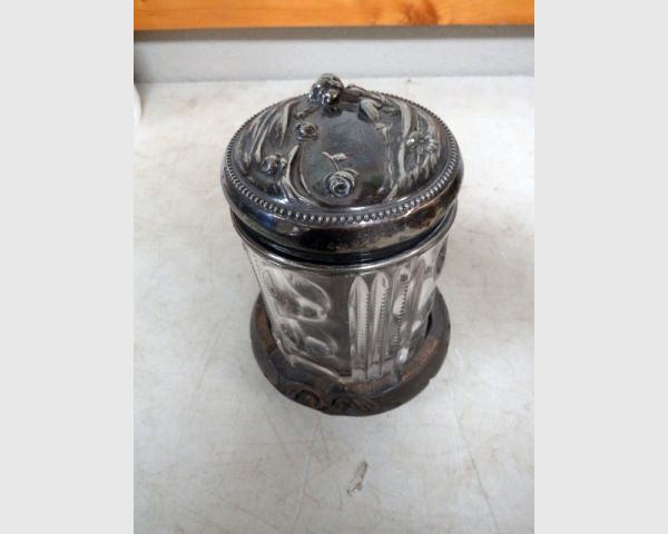 auction image