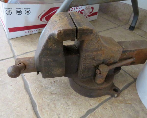 auction image