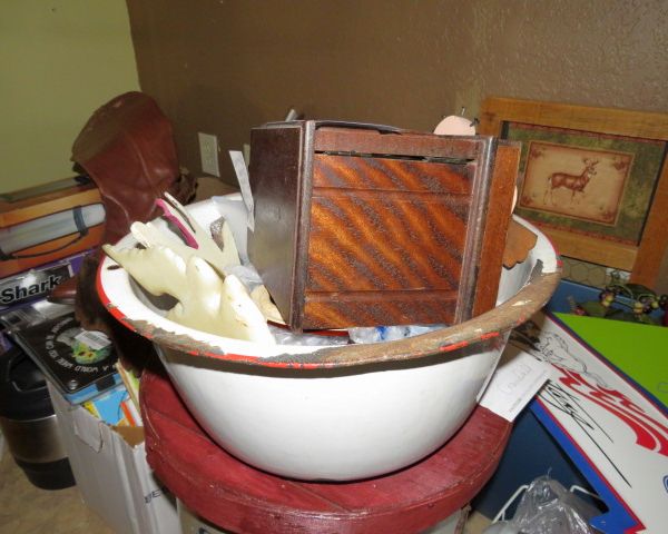 auction image