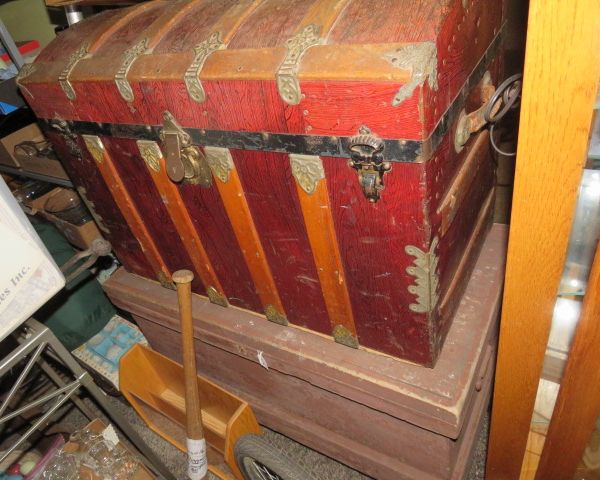 auction image
