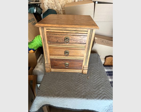 auction image