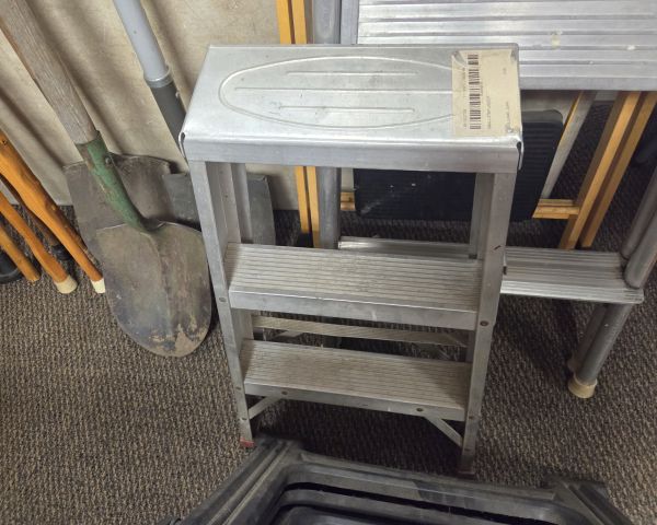 Auction listing photo
