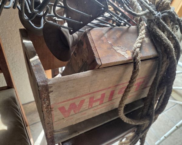 Auction listing photo