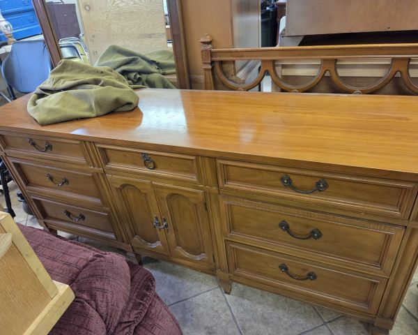 Auction listing photo