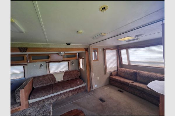Auction listing photo