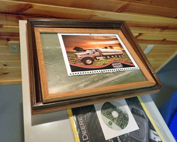 Auction listing photo