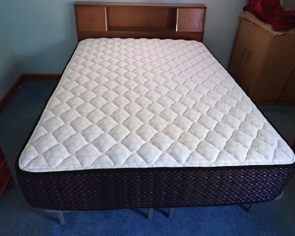 Auction listing photo