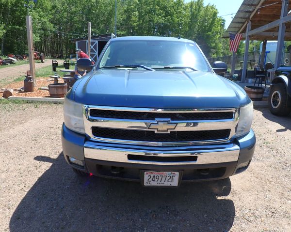 Auction listing photo