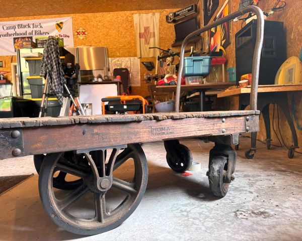 auction image