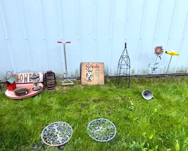 auction image