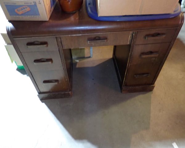 Auction listing photo