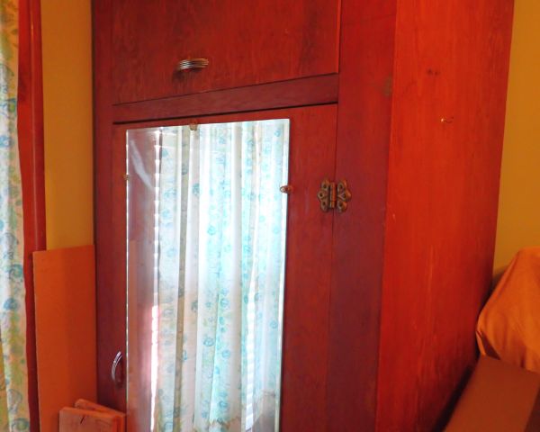 Auction listing photo