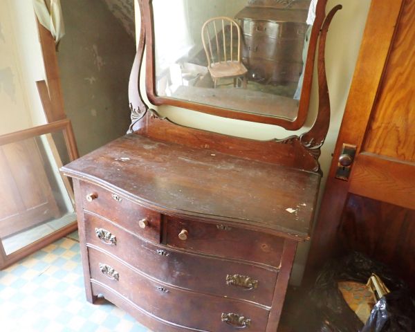 Auction listing photo