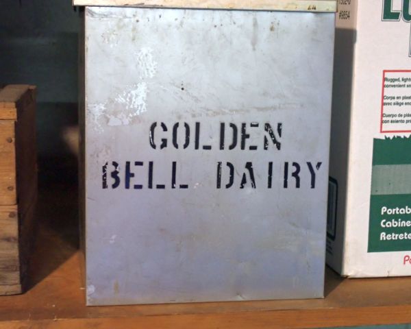 Auction listing photo