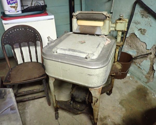 Auction listing photo