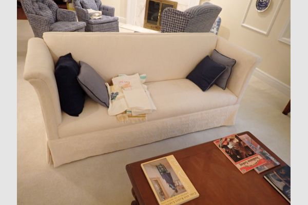 Auction listing photo