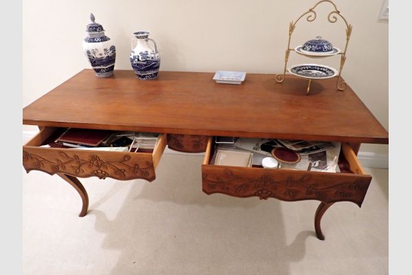Auction listing photo