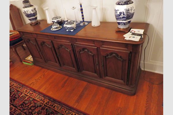 Auction listing photo