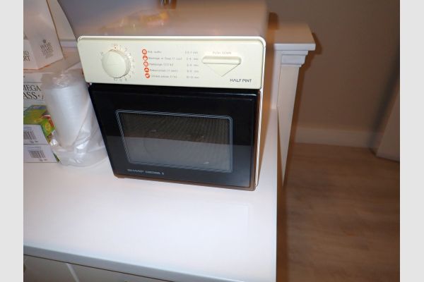 Auction listing photo