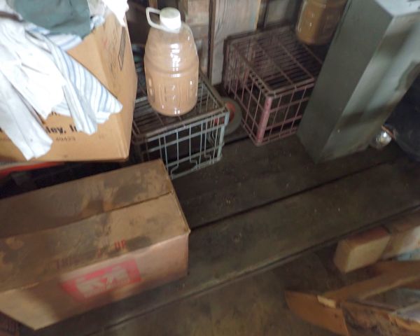 Auction listing photo