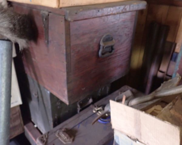 Auction listing photo