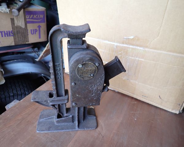 Auction listing photo