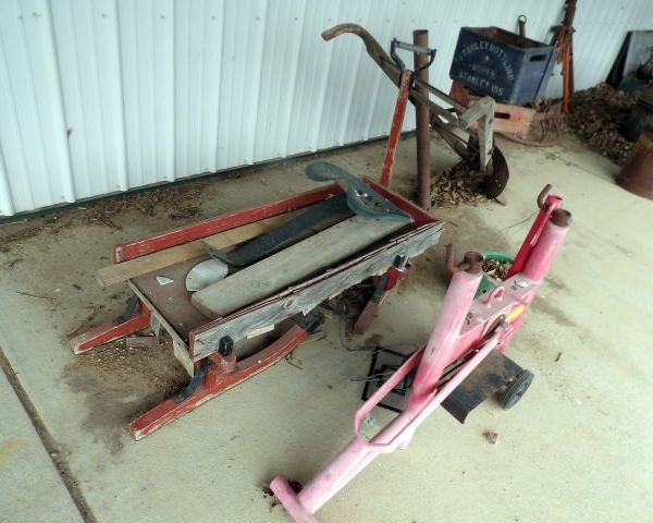 auction image