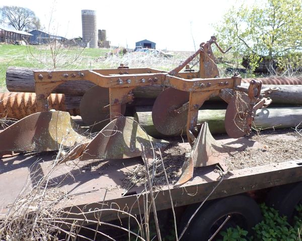 Auction listing photo