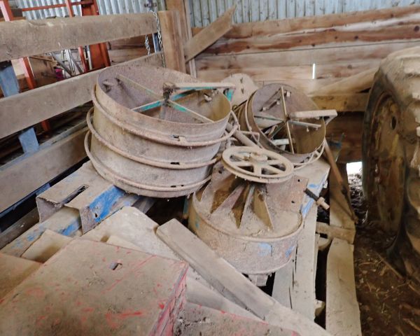 Auction listing photo