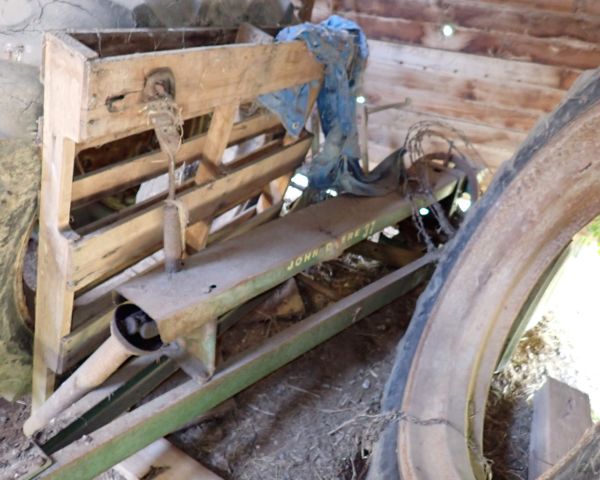 Auction listing photo