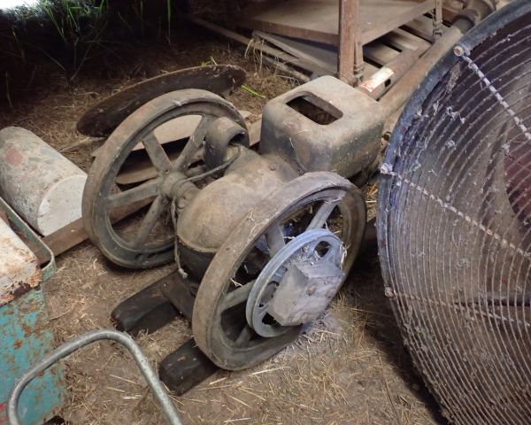 Auction listing photo