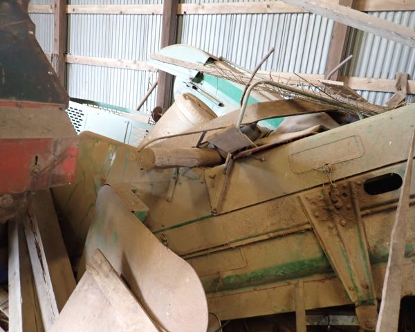 Auction listing photo